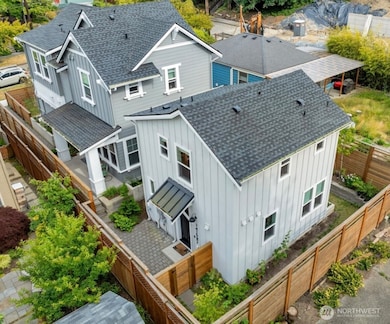 1415 29th Ave unit C, Seattle, WA 98122 - photo 2