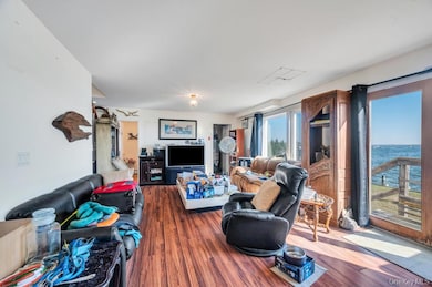 3142 Shore Rd, Bellmore, NY 11710 - photo 3