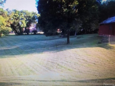 6921 Wegner Rd, Saginaw, MI 48609 - photo 3