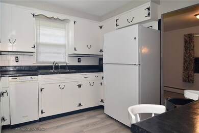 42 Elmwood Dr, Bristol, RI 02809 - photo 4