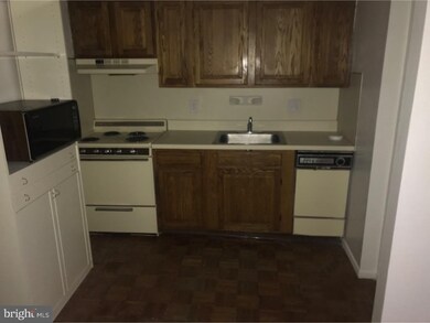 37 E Lancaster Ave, Ardmore, PA 19003 - photo 2