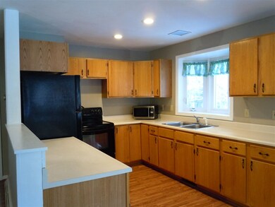 16 Walnut Hill Rd, Amherst, NH 03031 - photo 2
