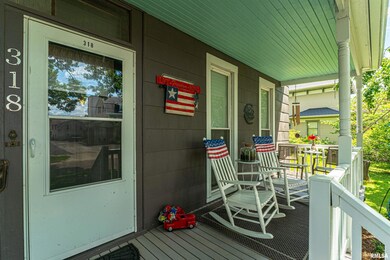 318 Pekin St, Lincoln, IL 62656 - photo 2