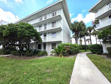 2721 Village Blvd unit 1060, West Palm Beach, FL 33409 - photo 3