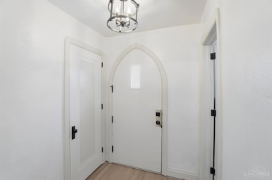 1110 Cheyenne Dr, Cincinnati, OH 45216 - photo 5
