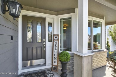 6-web-or-mls-Hyde_231004_Nuggett_Moxee_0