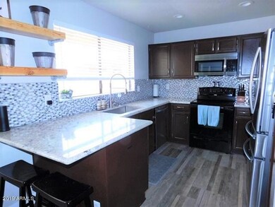 Light & bright kitchen views to backyard