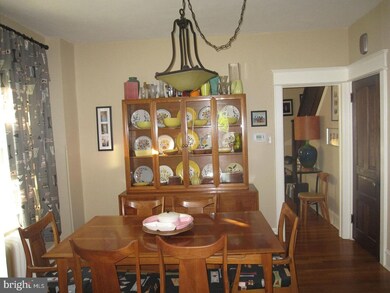 609 Derstine Ave, Lansdale, PA 19446 - photo 7