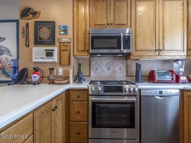 6_Kitchen_800x600_3741570