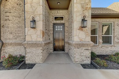 2001 Vanderbilt Dr, Weatherford, TX 76088 - photo 3