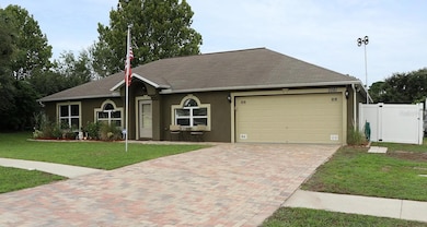 5261 Woodridge Ln, Spring Hill, FL 34609 - photo 2