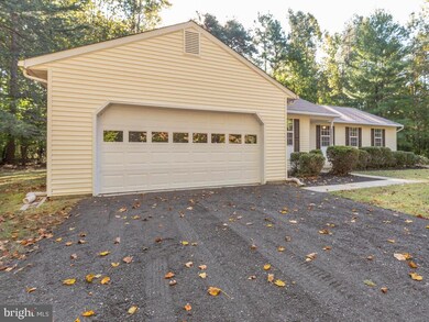 2478 Wood Acres Ct, Prince Frederick, MD 20678 - photo 3