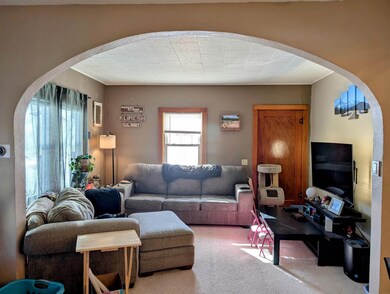 401 W Main St, Calmar, IA 52132 - photo 5