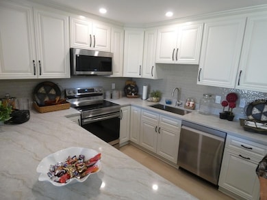 2740 Whitebridge Dr unit A, Palm Harbor, FL 34684 - photo 2