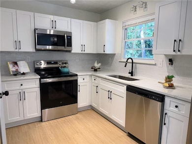 3174 Newcastle Way, Snellville, GA 30039 - photo 7