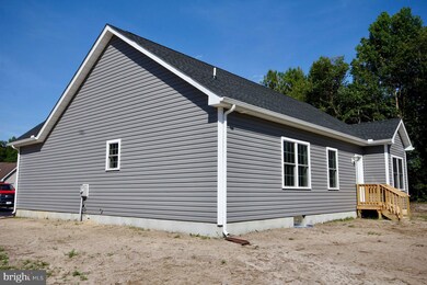 215 Hanley St, Harrington, DE 19952 - photo 4