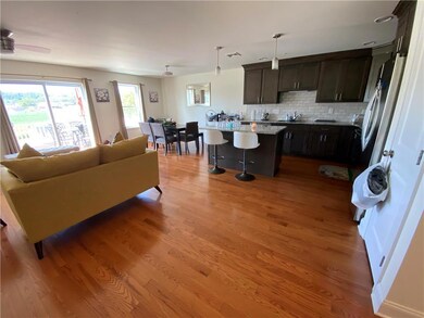 4260 Roosevelt St, Whitehall, PA 18052 - photo 7