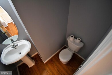 134 E North St, Strasburg, VA 22657 - photo 7