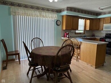3883 N 150 W, Columbus, IN 47201 - photo 4