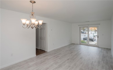 130 Fordson Ave unit 4, Cranston, RI 02910 - photo 4