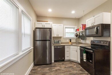 2122 Waterloo Rd, Cedar Falls, IA 50613 - photo 7