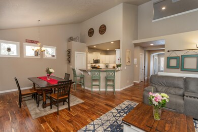 20492 SE Clover Ct-7