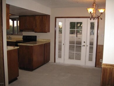 MAIN HOUSE DINING AREA