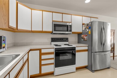 125 Jubilee Ct, Kalispell, MT 59901 - photo 2