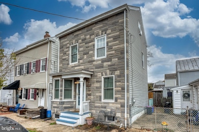 365 Prince St, Bordentown, NJ 08505 - photo 4