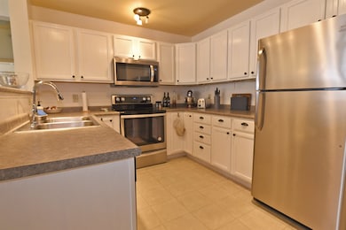 409 Farrell St unit 316, South Burlington, VT 05403 - photo 7