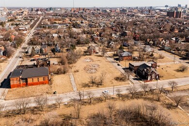 1738 Lysander St, Detroit, MI 48208 - photo 4