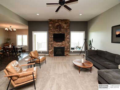 7900 Bowman Cir, Firth, NE 68358 - photo 5