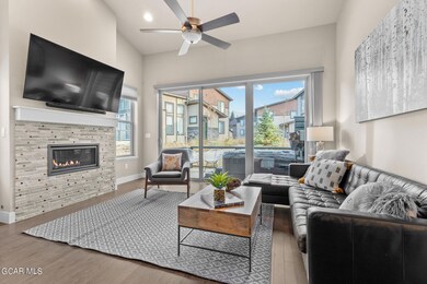 13-web-or-mls-#6040 - Mandy Dowell - 16