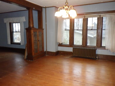 29 N Clinton Ave, Clintonville, WI 54929 - photo 7