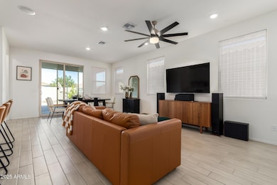 622 E Elm Ln, Avondale, AZ 85323 - photo 4