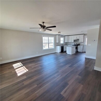 226 Boyd St, Statesville, NC 28677 - photo 4