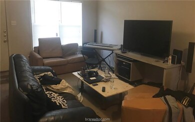 1104 Spring Loop unit C, College Station, TX 77840 - photo 2