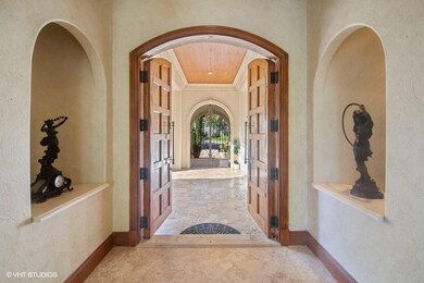02_7582IslaVerdeWay_32001_Foyer_LowRes