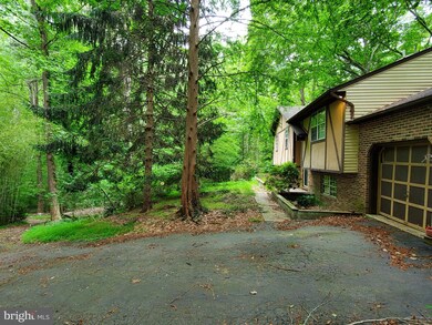 1231 Hollyberry Ct, Huntingtown, MD 20639 - photo 2