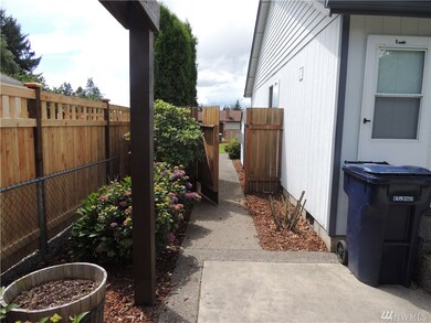 1915 Garfield St, Enumclaw, WA 98022 - photo 3