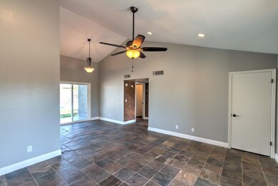 1314 E Utopia Rd-7