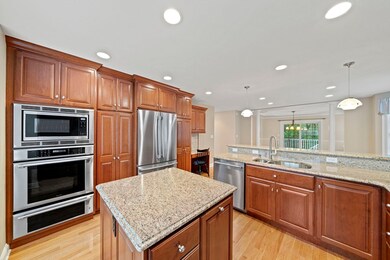 18 Ben Hogan Landing unit 18, Weymouth, MA 02190 - photo 2