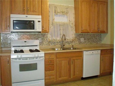 Kitchen. Newly Remodeled Fully Equipped  Eat-In Ki