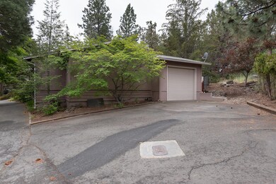 1797 NE Daphne Dr, Bend, OR 97701 - photo 4