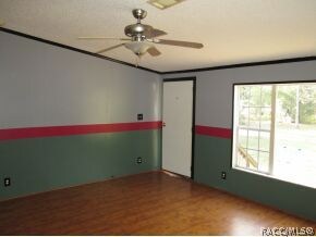 entry / living area