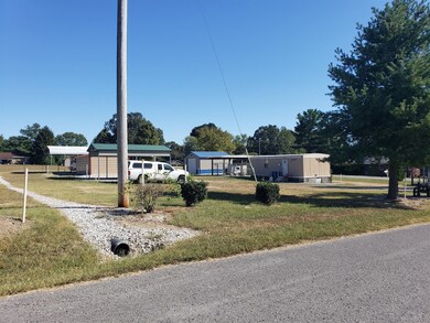 332 Hendrixson Dr, Manchester, TN 37355 - photo 7