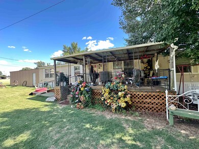 305 W 1st St, Seiling, OK 73663 - photo 2