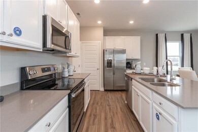 381 Switchgrass Ln, Whiteland, IN 46184 - photo 4