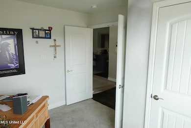 Office/bedroom 3
