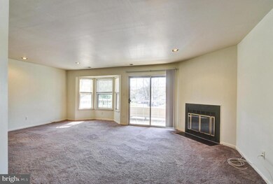 302 Trinity Ct unit 8, Princeton, NJ 08540 - photo 2